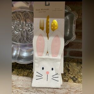Isaac Mizrahi Burlap rabbit utensil holders place settings set of (4) Brand new